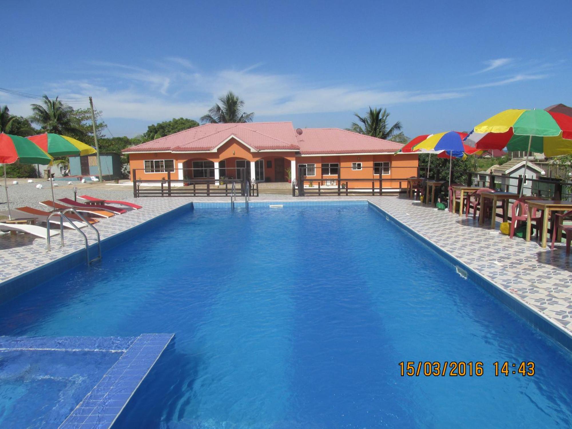Jamaica Inn Guest House Botianaw Luaran gambar