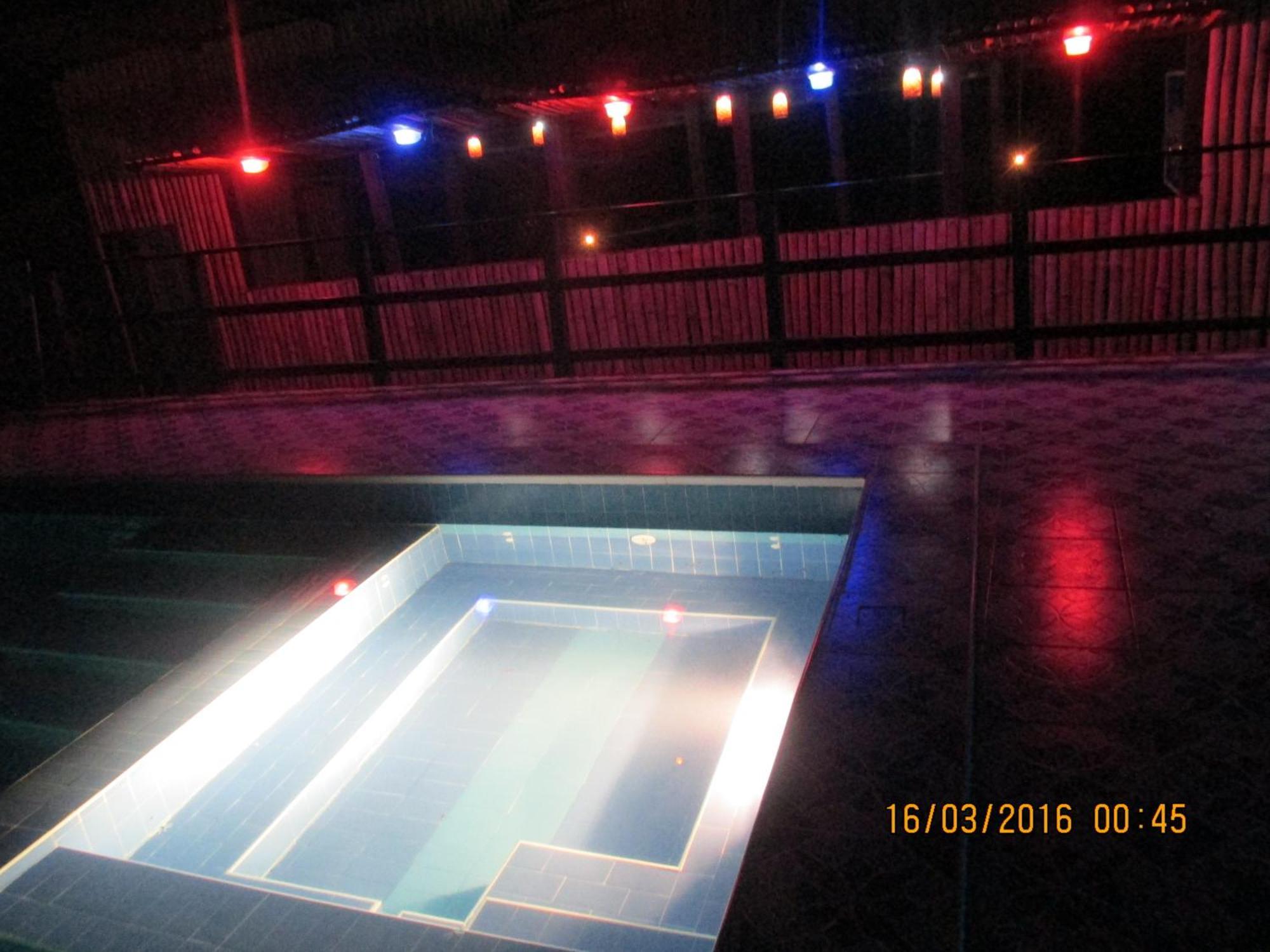 Jamaica Inn Guest House Botianaw Luaran gambar