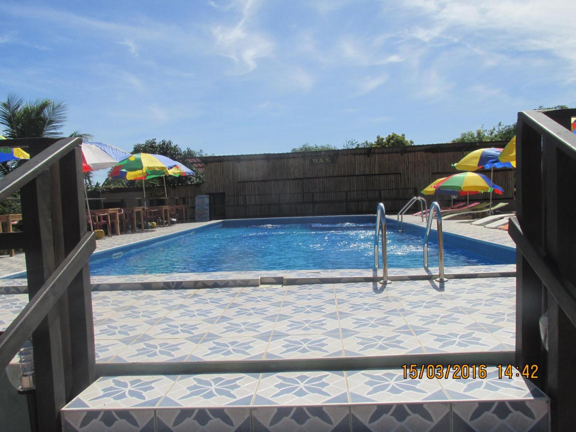 Jamaica Inn Guest House Botianaw Luaran gambar